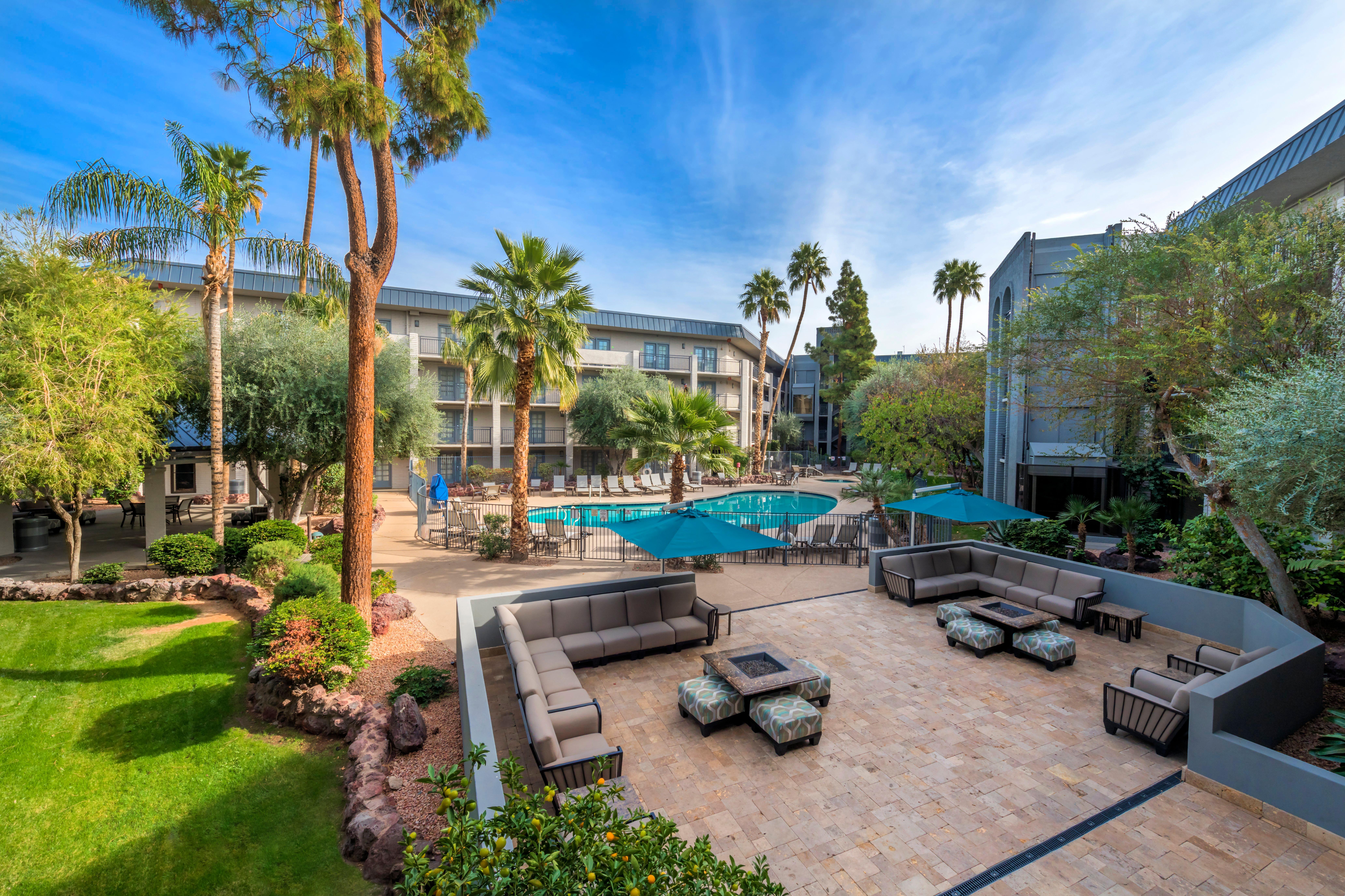 Holiday Inn And Suites Phoenix Airport North By Ihg Экстерьер фото
