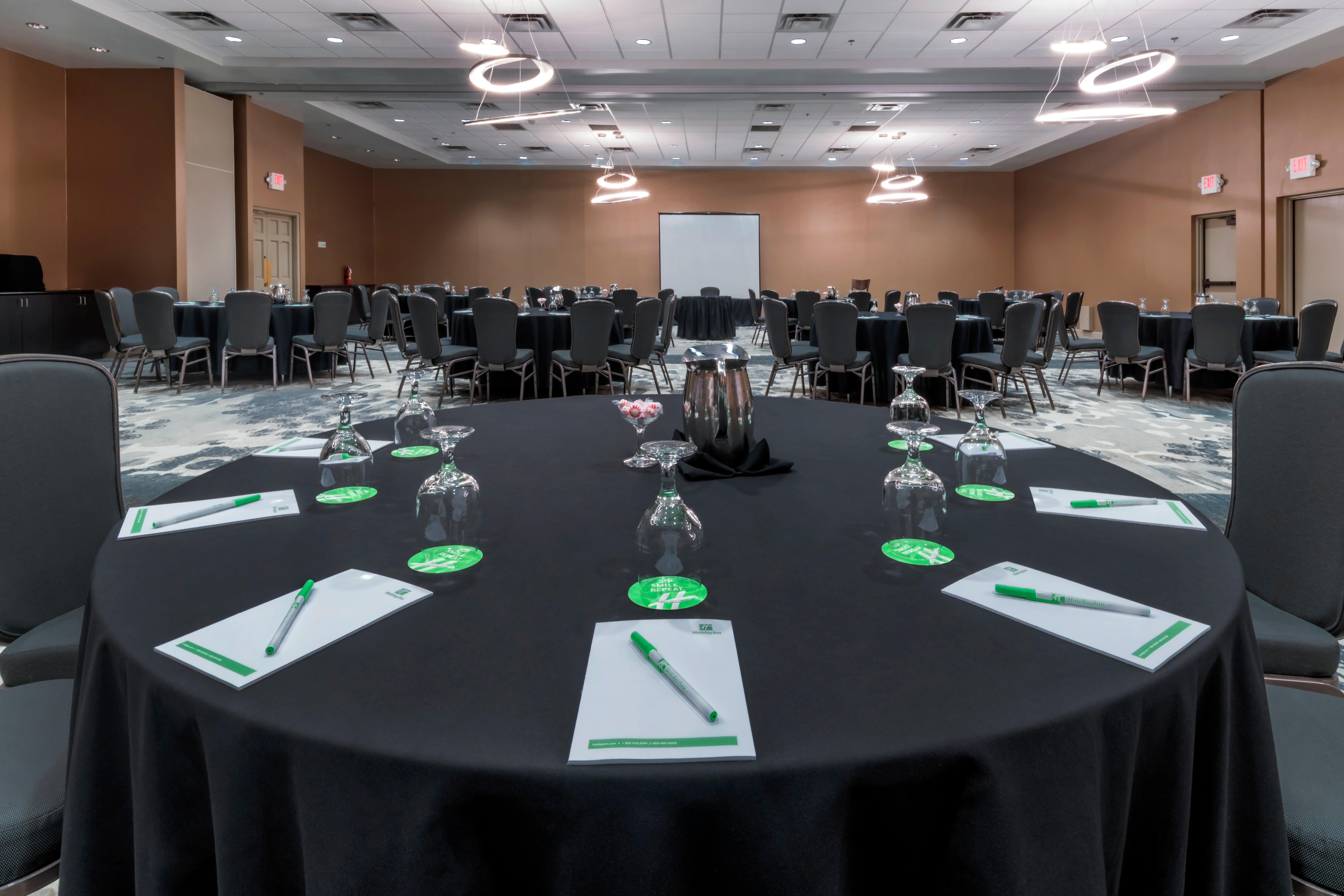 Holiday Inn And Suites Phoenix Airport North By Ihg Экстерьер фото