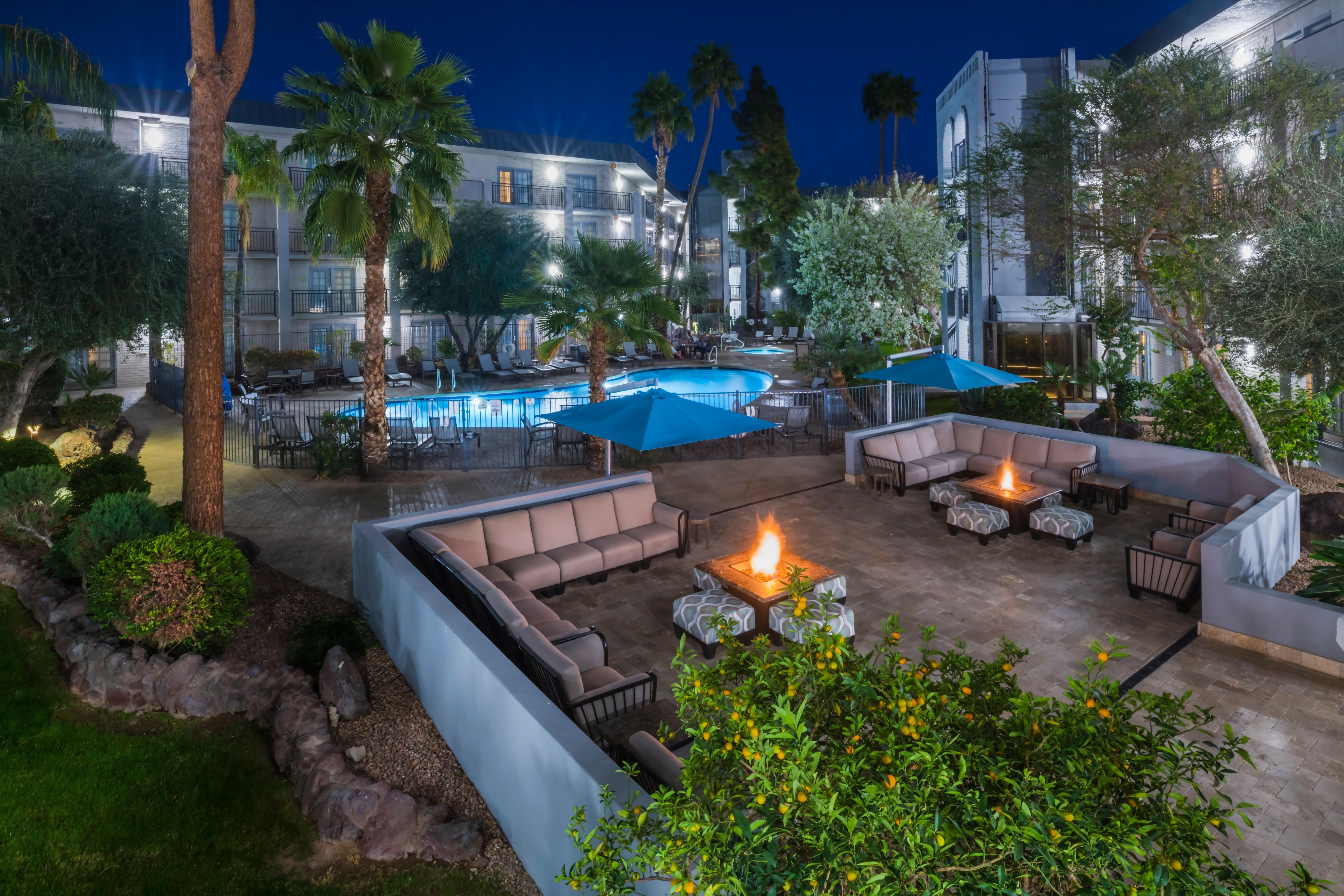 Holiday Inn And Suites Phoenix Airport North By Ihg Экстерьер фото