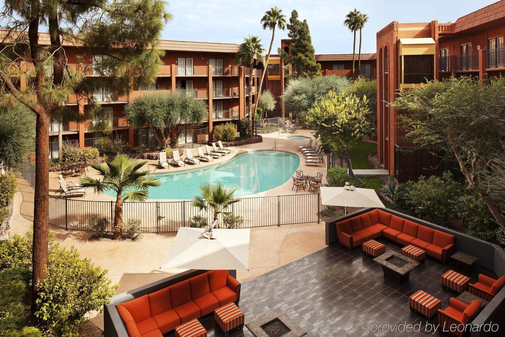 Holiday Inn And Suites Phoenix Airport North By Ihg Экстерьер фото