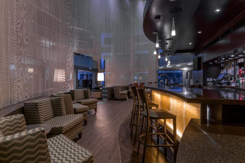 Holiday Inn And Suites Phoenix Airport North By Ihg Экстерьер фото