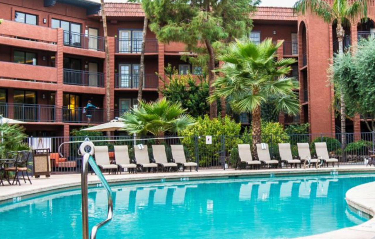 Holiday Inn And Suites Phoenix Airport North By Ihg Экстерьер фото