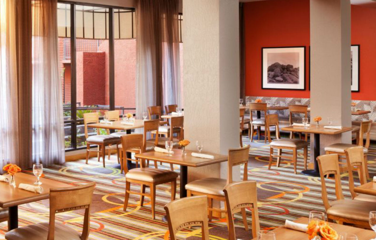 Holiday Inn And Suites Phoenix Airport North By Ihg Экстерьер фото
